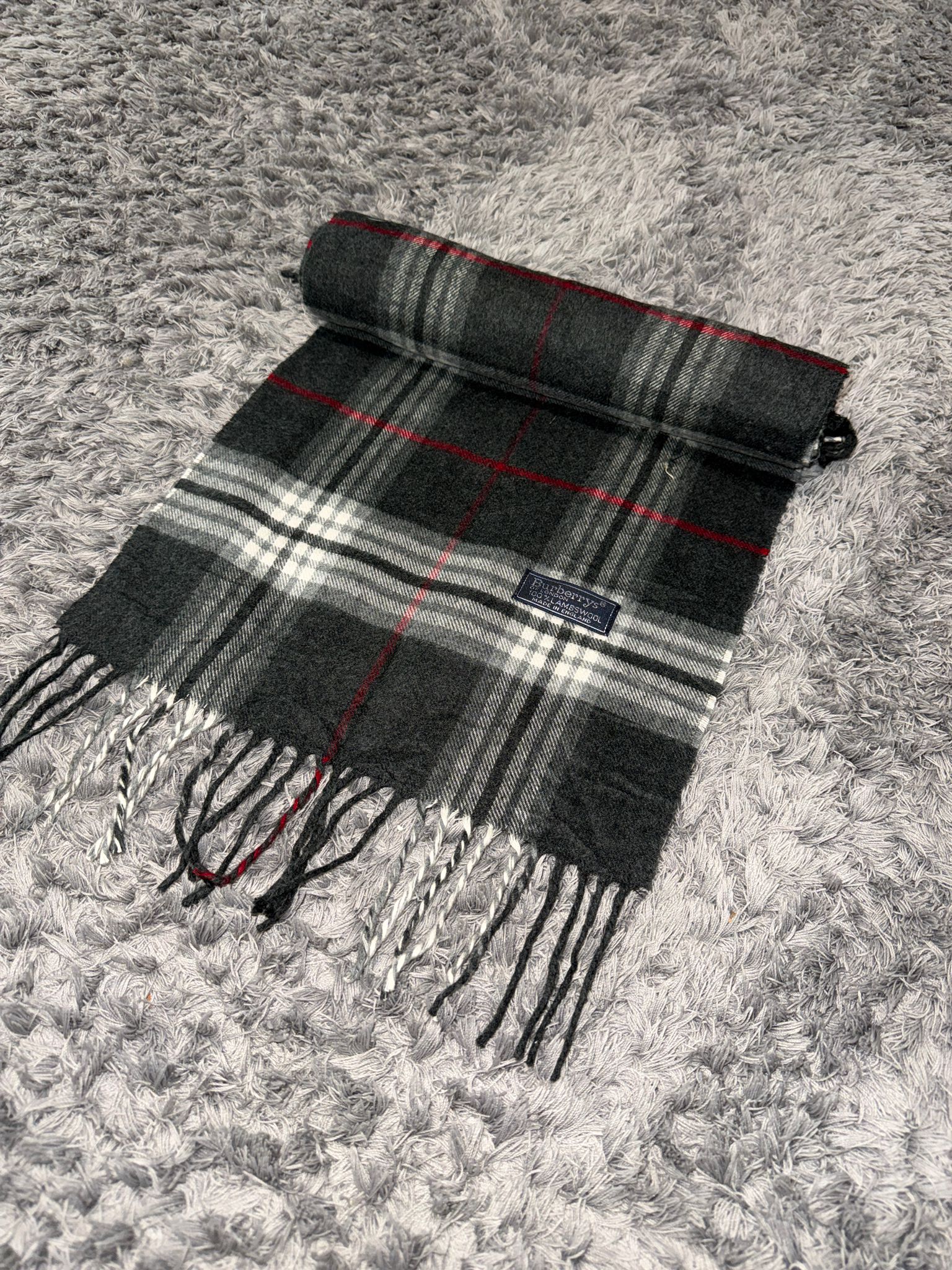 Burberry Schal dunkel grau