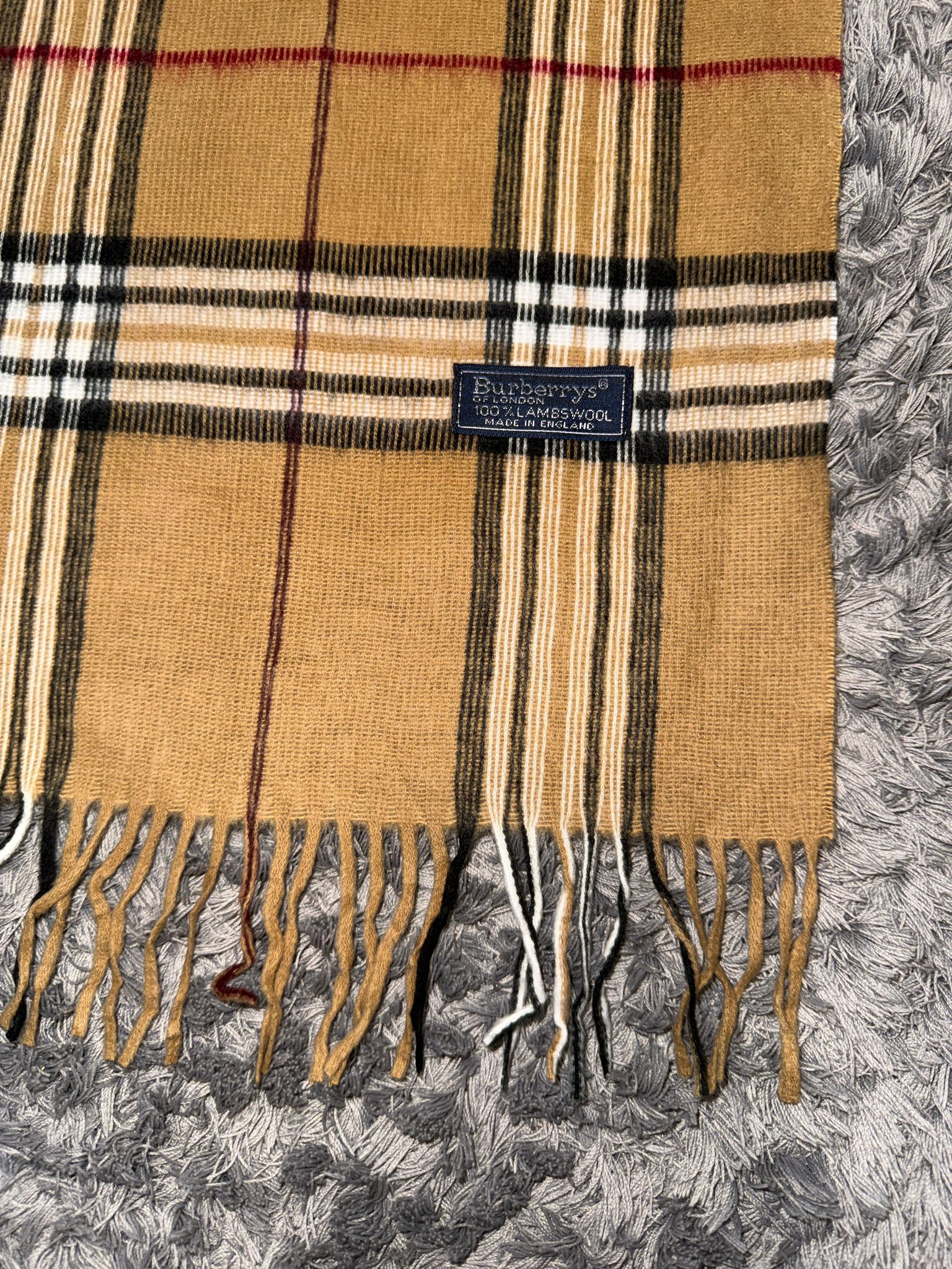 Burberry Schal beige 01