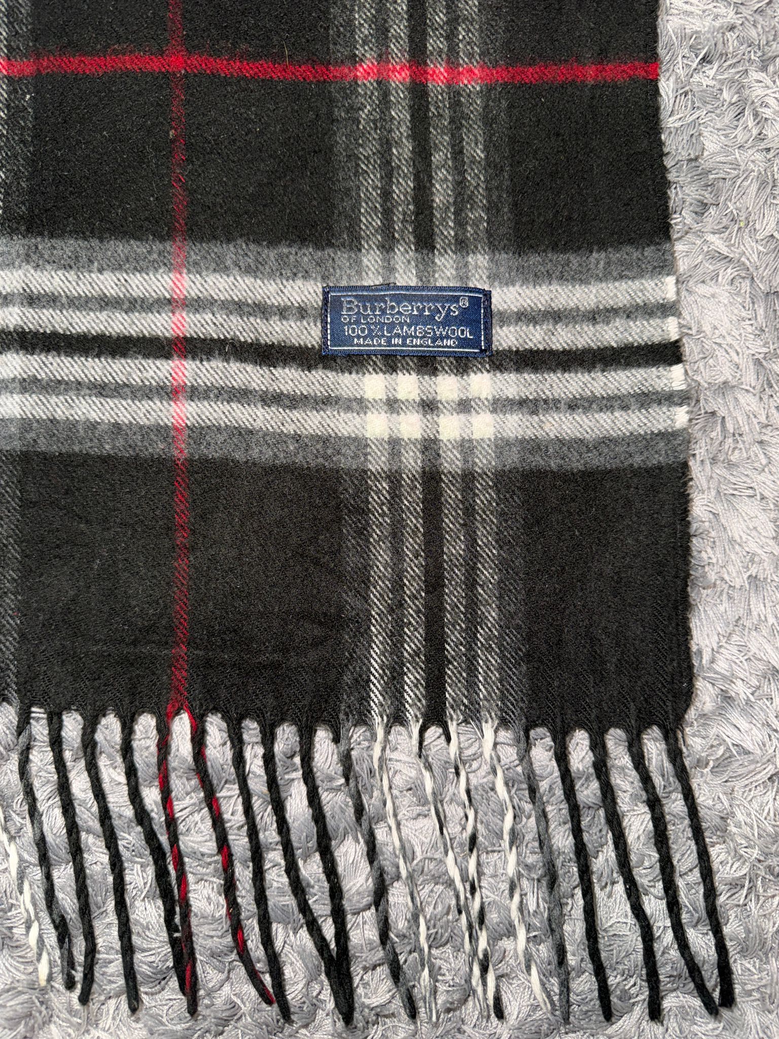 Burberry Schal schwarz 02