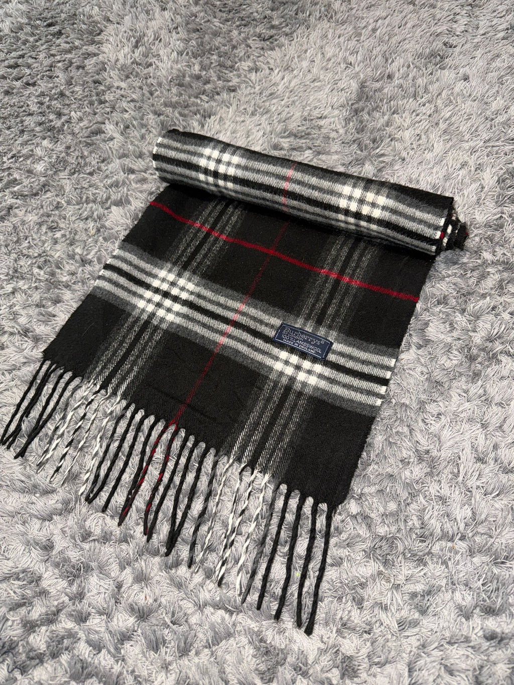 Burberry Schal schwarz 02